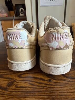 Nike women’s Beige Sneakers with Pink Camo Heel